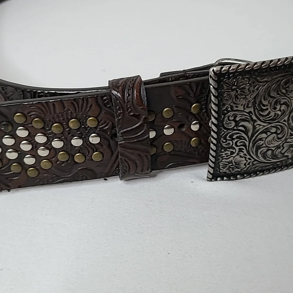 Vintage Y2K Perry Ellis Western Belt Embellished Scroll Design Faux Leather Brwn
